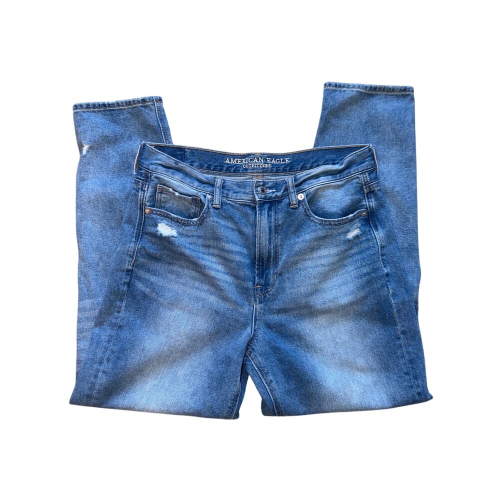 American Eagle High Rise Size 8 Distressed Light Wash High Waisted Blue Jeans
